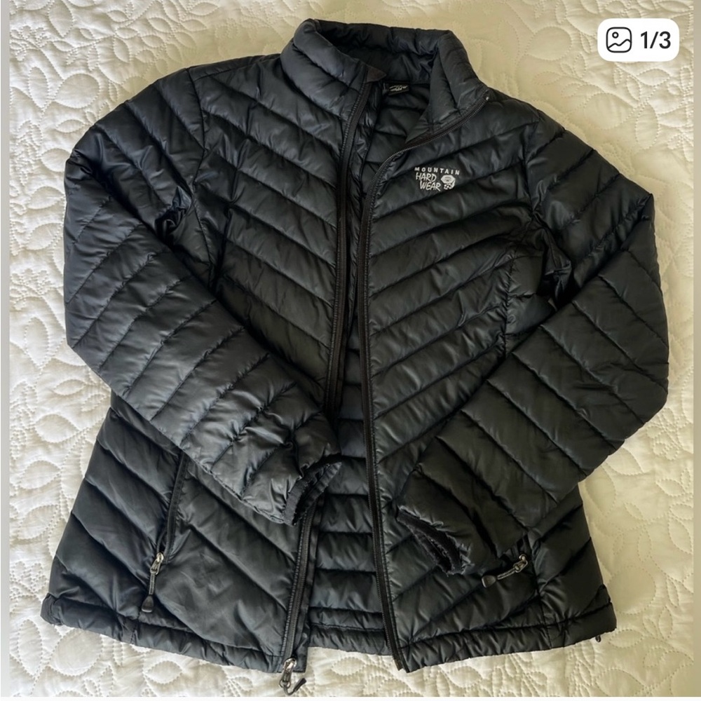 Mountain hardwear down jacket - women’s M - black